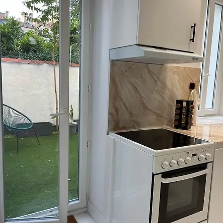 Jacuzzi - Jardin - Dans Le Centre - T2 * Toulon